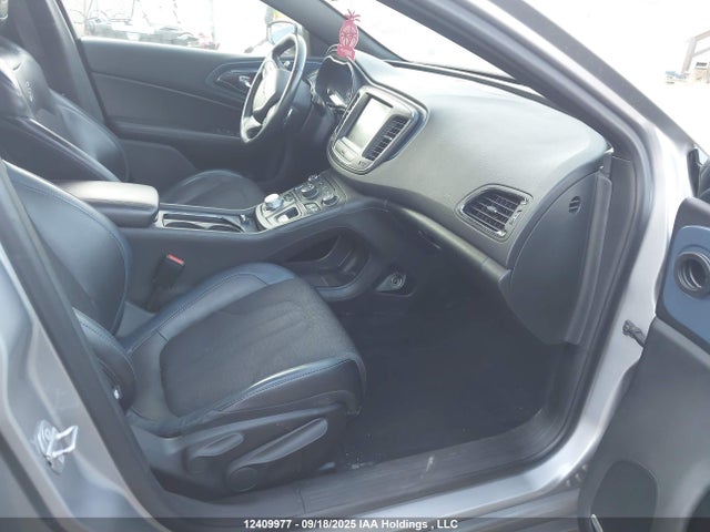 1C3CCCBG6FN694094 Chrysler 2015