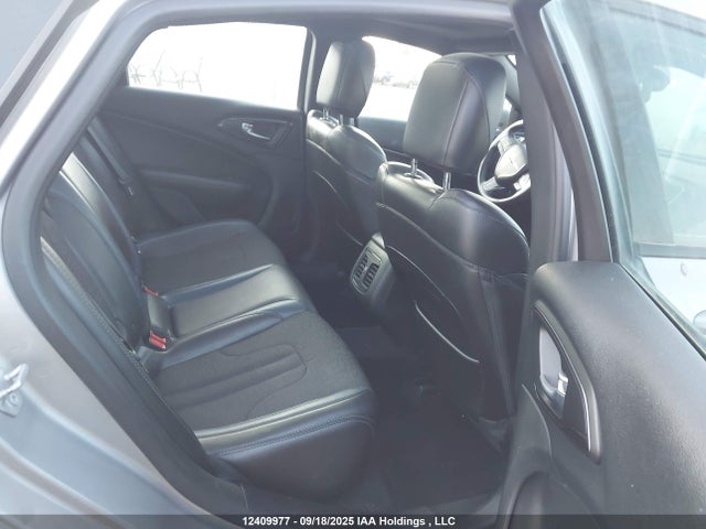 1C3CCCBG6FN694094 Chrysler 2015