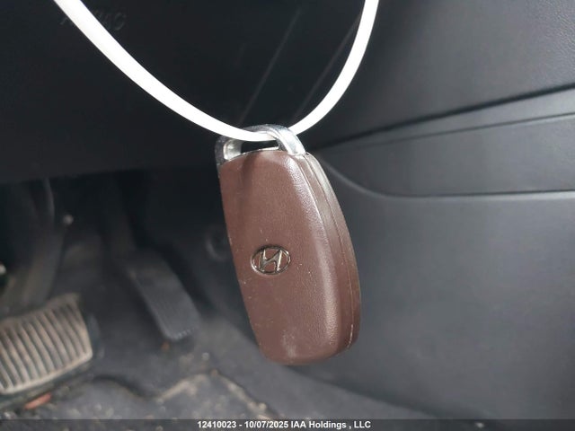 KMHD84LF1HU271165 Hyundai Elantra
