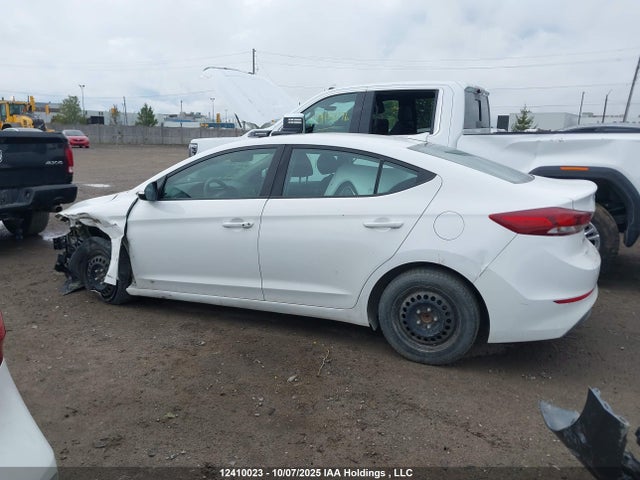 KMHD84LF1HU271165 Hyundai Elantra
