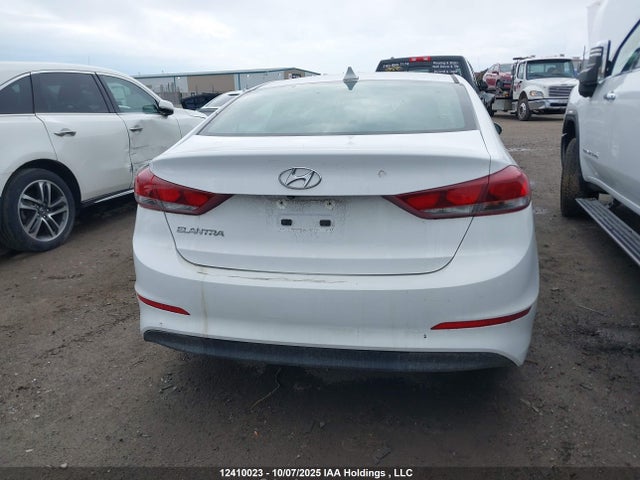 KMHD84LF1HU271165 Hyundai Elantra
