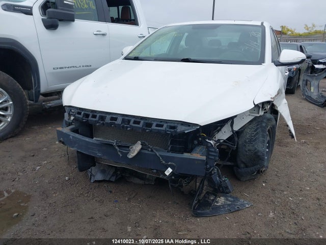KMHD84LF1HU271165 Hyundai Elantra