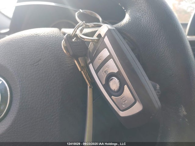 WBA3C3G52FNS76793 BMW 320i