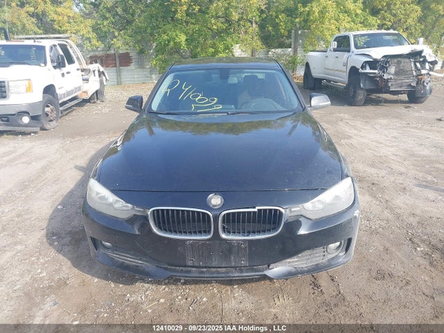 WBA3C3G52FNS76793 BMW 320i
