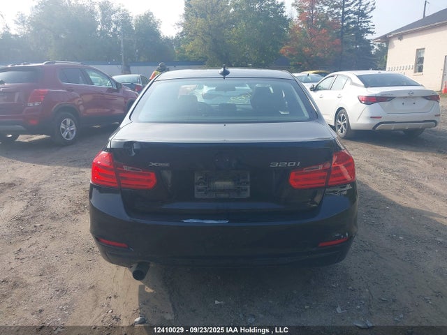 WBA3C3G52FNS76793 BMW 320i