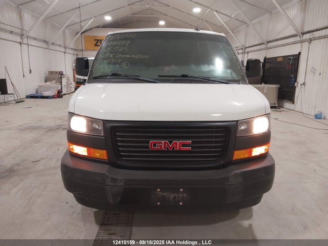 GMC lv1 - spark ignited direct injection, variable valve timing, e85 max, iron 2019 1GTW7AFP1K1353585 Image 12