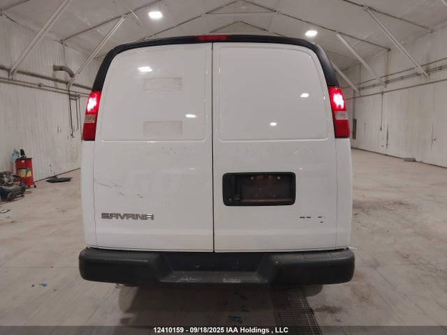 GMC lv1 - spark ignited direct injection, variable valve timing, e85 max, iron 2019 1GTW7AFP1K1353585 Image 16