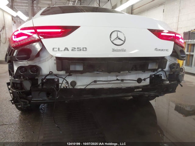W1K5J4HB7MN187350 Mercedes-Benz m260