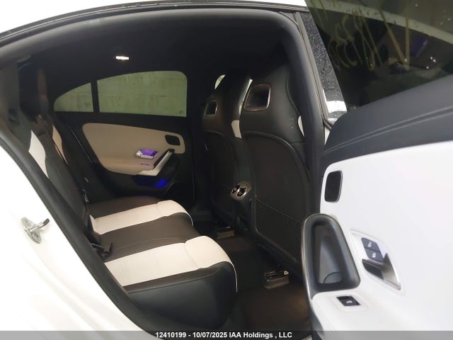 W1K5J4HB7MN187350 Mercedes-Benz m260