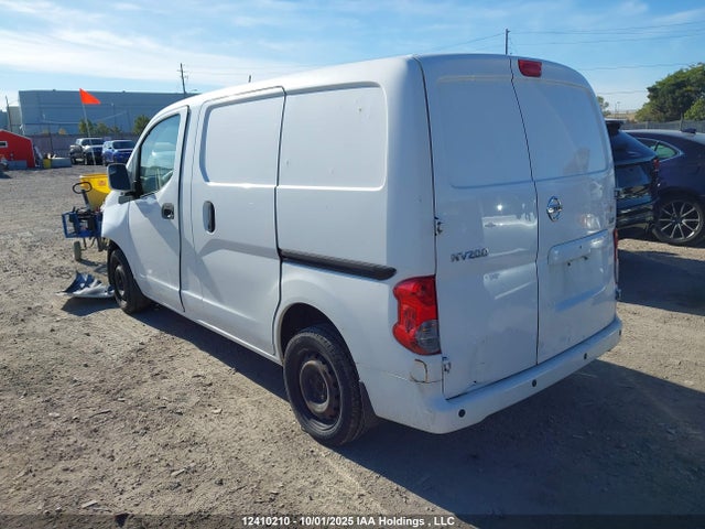 3N6CM0KN6HK720561 Nissan 2017