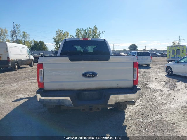 Ford 2019 2019 1FT8W3BTXKEF86819 Image 16