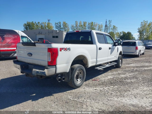 Ford 2019 2019 1FT8W3BTXKEF86819 Image 4