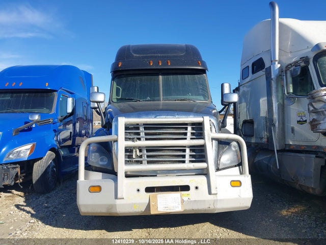 1FUJGLDR0HLHP4653 Freightliner Detroit Diesel Dd15