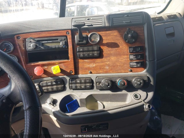 1FUJGLDR0HLHP4653 Freightliner Detroit Diesel Dd15