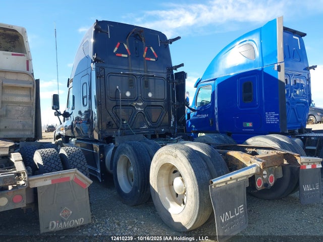 1FUJGLDR0HLHP4653 Freightliner Detroit Diesel Dd15