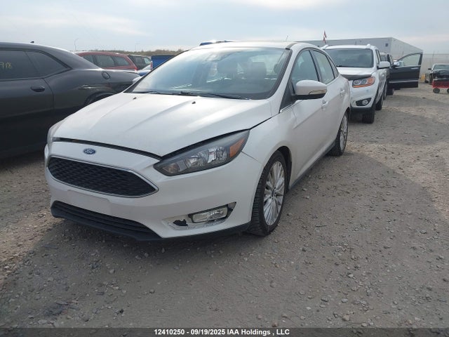Ford 2016 2016 1FADP3J22GL278380 Image 2