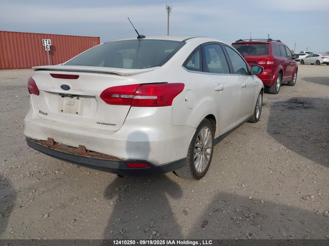 Ford 2016 2016 1FADP3J22GL278380 Image 4