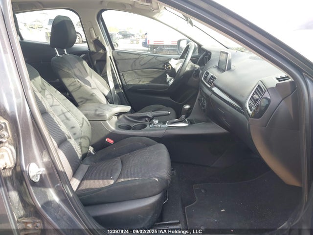 3MZBM1V75EM116689 Mazda pe