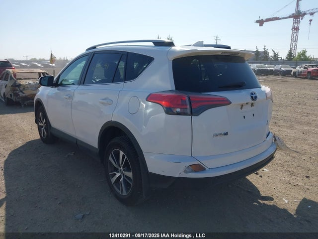 Toyota 2ar-fe 2018 2T3BFREV9JW836810 Image 3