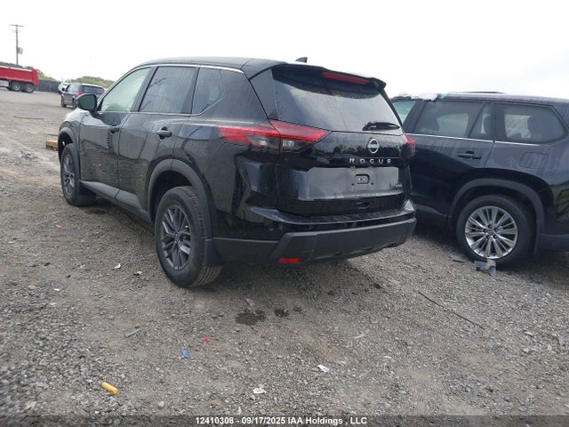 JN8BT3ABXSW154415 Nissan Rogue