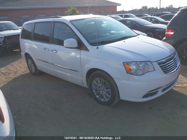 2C4RC1CG7FR576972 Chrysler Town and Country
