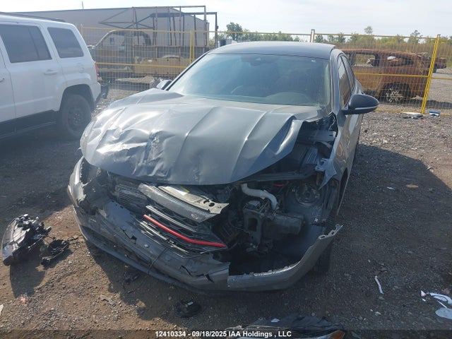 3VW6T7BU5MM075609 Volkswagen tsi