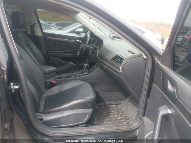 3VWE57BU2KM050542 Volkswagen 1.8 tsi