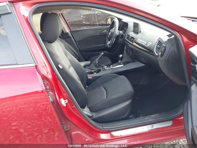 3MZBM1V7XFM182110 Mazda pe