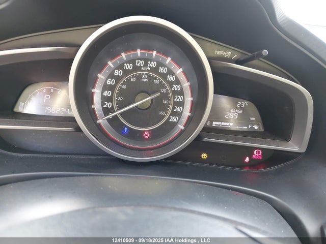 3MZBM1V7XFM182110 Mazda pe