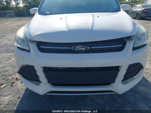 1FMCU9G90EUB86998 Ford ESCAPE SE