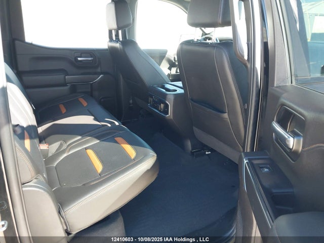 3GTU9EET4MG112096 GMC lm2