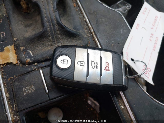 12410697 :رقم المزاد ، 5XYPHDA16JG382214 vin ، 2018 Kia Sorento Ex مزاد بيع