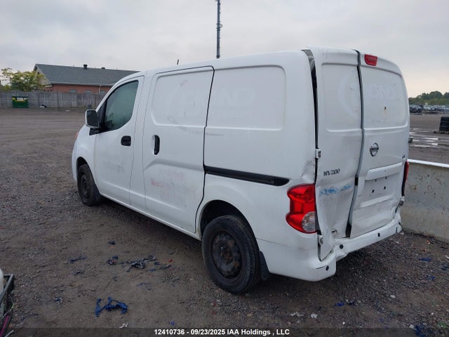 3N6CM0KN0HK691882 Nissan 2017