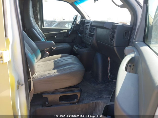 2011 Chevrolet Express G2500 მანქანა იყიდება აუქციონზე, vin: 1GCWGFCA3B1155832, აუქციონის ნომერი: 12410807