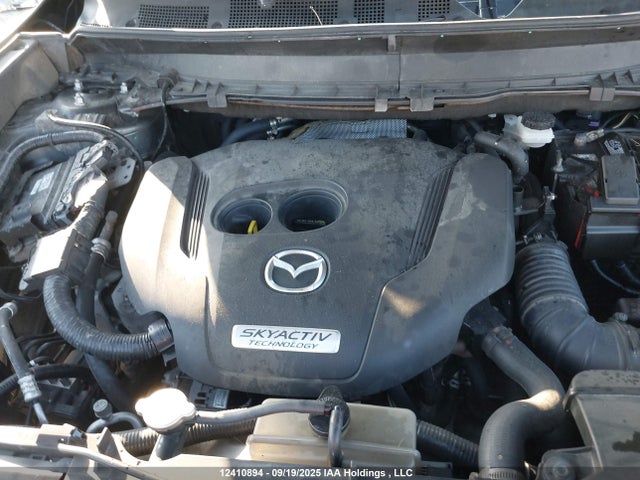 JM3TCBDY9G0106643 Mazda py