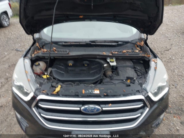 1FMCU9G98HUC99988 Ford Escape