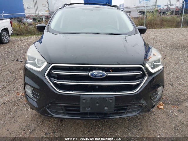 1FMCU9G98HUC99988 Ford Escape