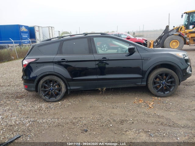 1FMCU9G98HUC99988 Ford Escape