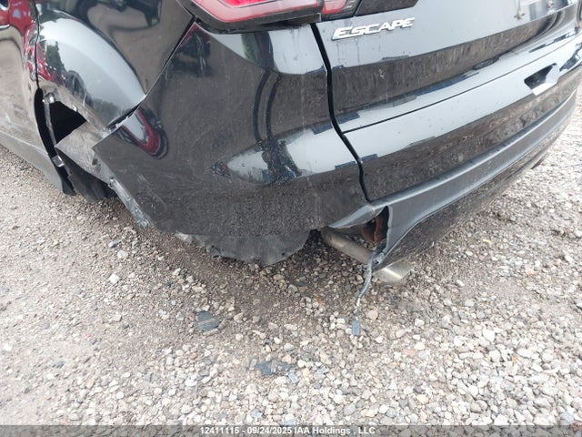 1FMCU9G98HUC99988 Ford Escape