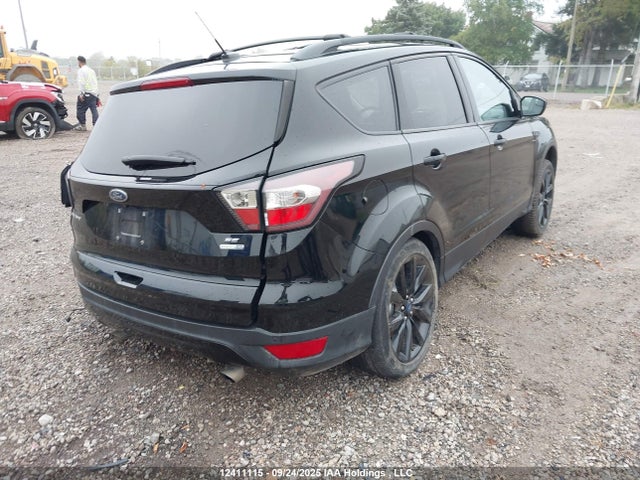 1FMCU9G98HUC99988 Ford Escape