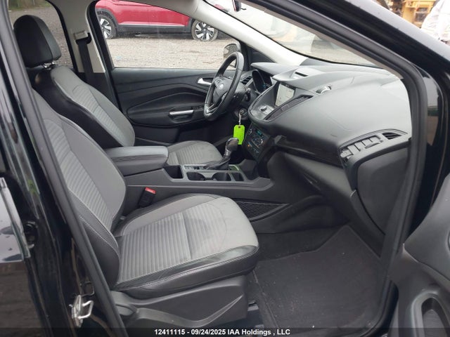 1FMCU9G98HUC99988 Ford Escape