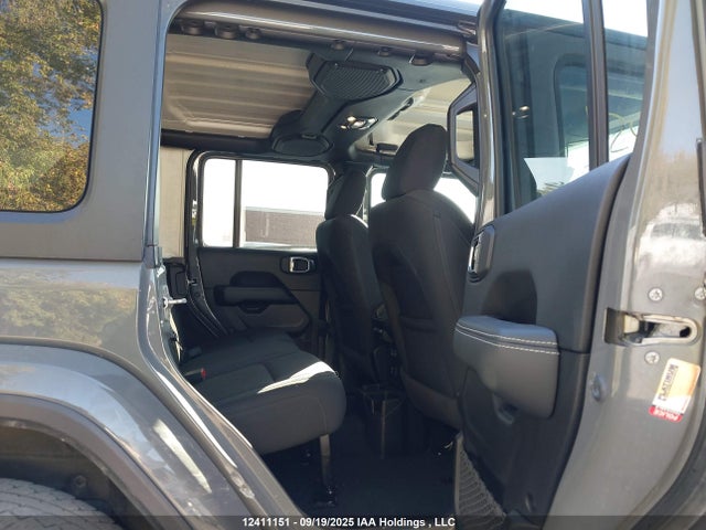 1C4HJXEG3MW526740 Jeep 2021