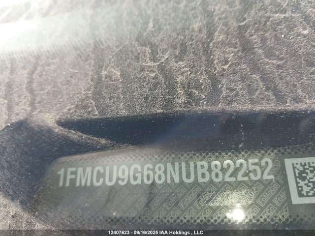 1FMCU9G68NUB82252 Ford dragon di tc