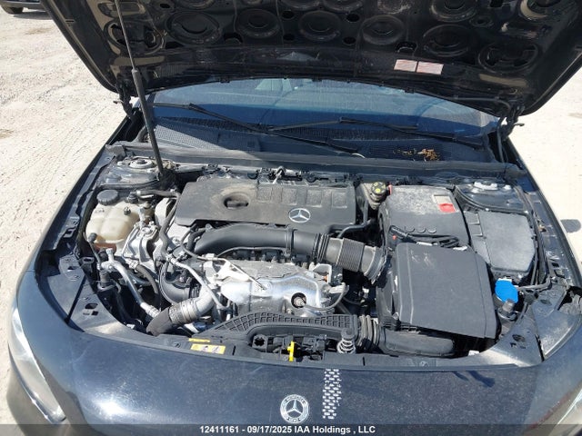 W1K3G4FB6NJ356307 Mercedes-Benz m260