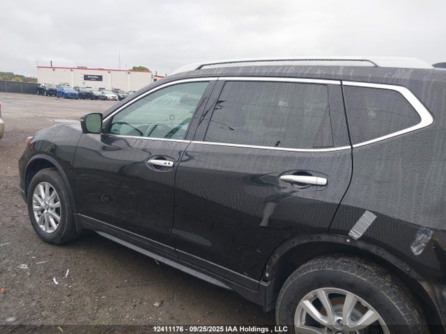5N1AT2MV6HC788267 Nissan 2017