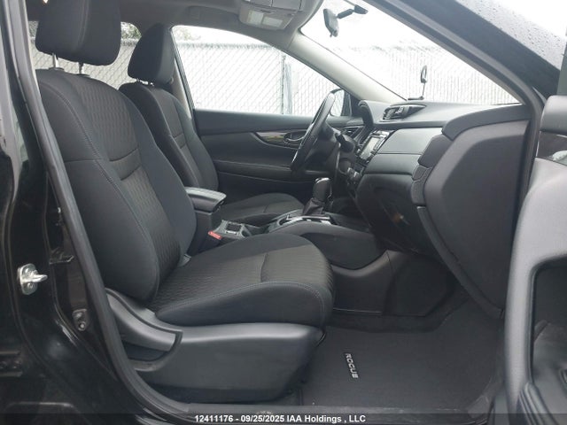 5N1AT2MV6HC788267 Nissan 2017
