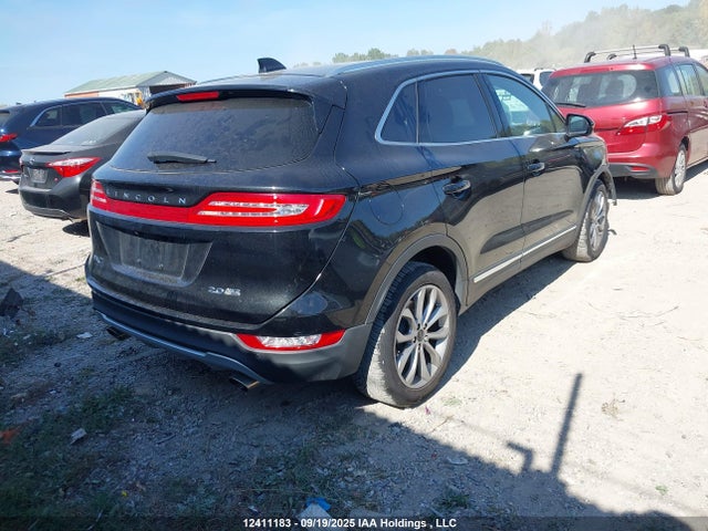 Lincoln 2015 2015 5LMCJ2A9XFUJ38223 Image 4