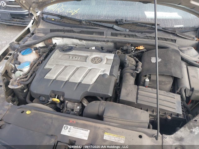 Volkswagen Jetta 2014 3VWLL7AJ2EM259112 Image 10