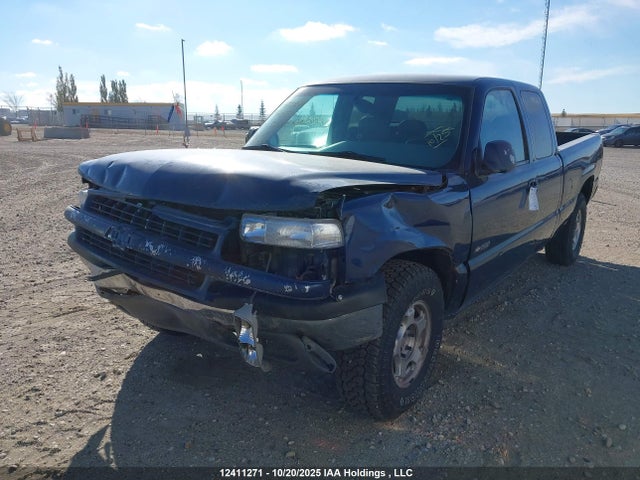 12411271 :رقم المزاد ، 1GCEK19T2YE408601 vin ، 2000 Chevrolet Silverado K1500 مزاد بيع