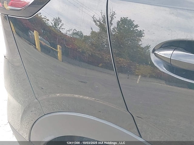 1G1FY6S0XN4111943 Chevrolet Bolt Euv